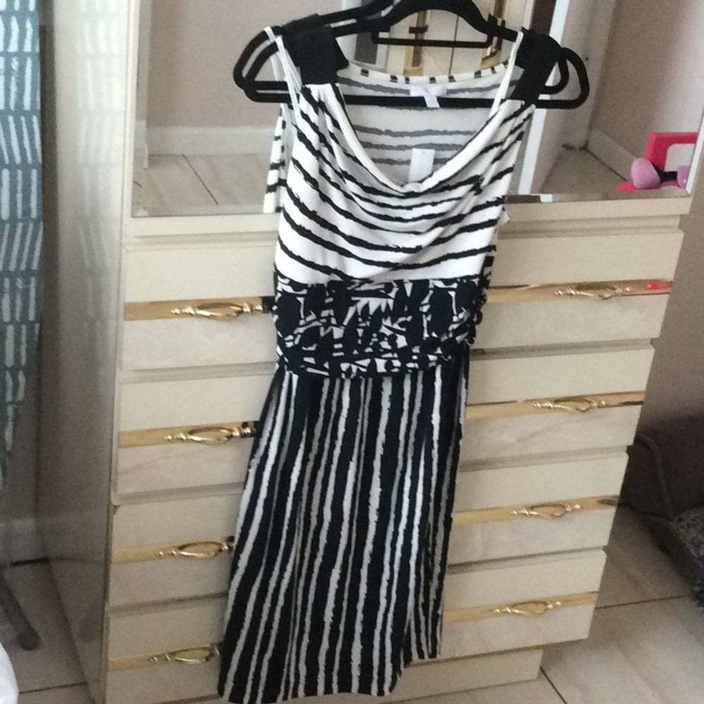 New York & company,pretty dress , never used - Picture 4 of 5